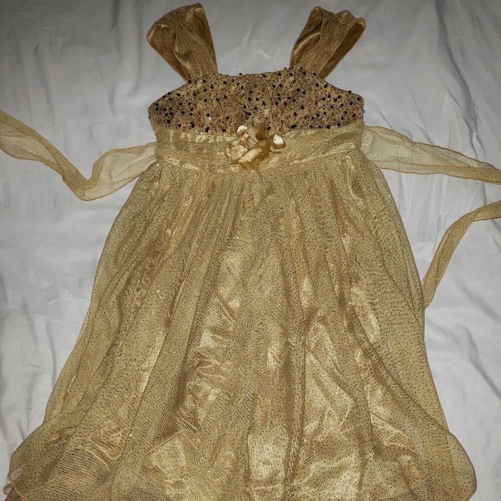 Girl's gold glitter dress